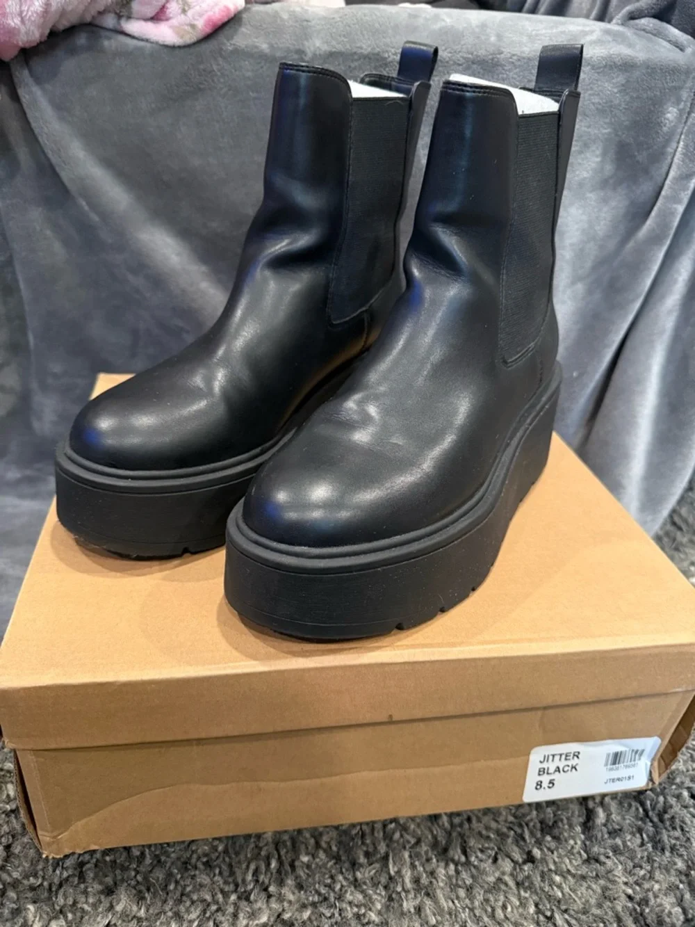 Steve Madden jitter boot EUC size‎ 8.5